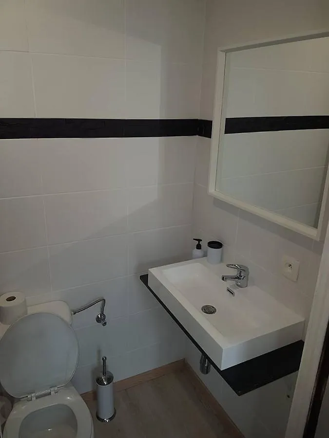 2 Sides Bed & Breakfast Ostend